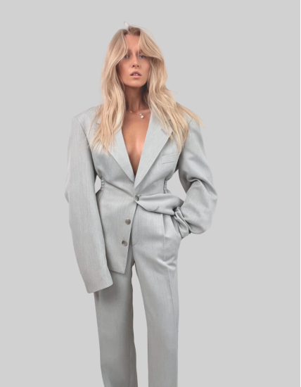 2-CZĘŚCIOWY TALIOWANY GARNITUR - jasno szary