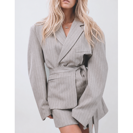 MINISM STUDIO I Upcycling: marynarka + przepaska z makramy