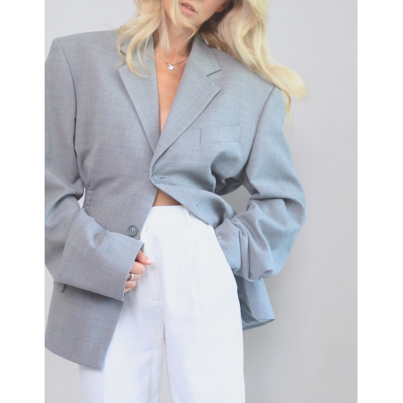 MINISM STUDIO I Upcycling: taliowana marynarka