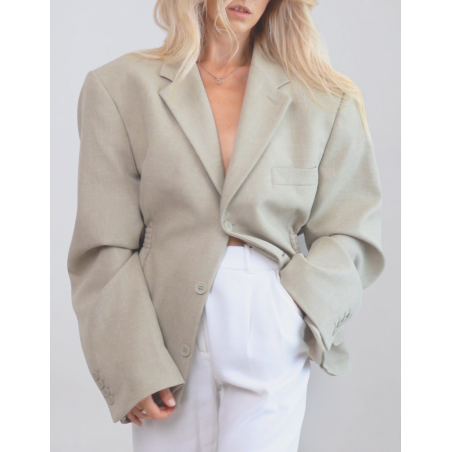 MINISM STUDIO I Upcycling: taliowana marynarka