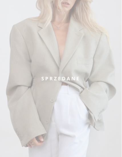 MINISM STUDIO I Upcycling: taliowana marynarka