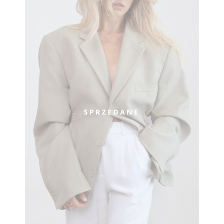 MINISM STUDIO I Upcycling: taliowana marynarka