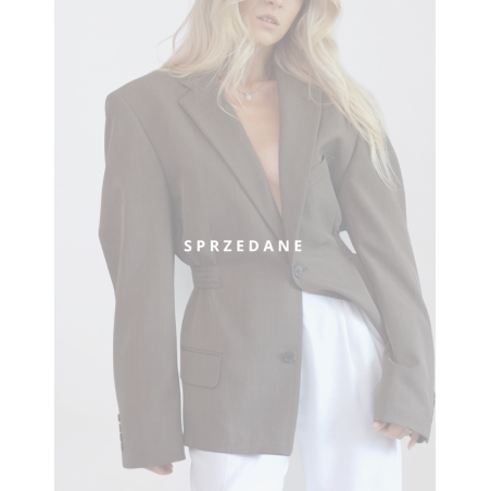 MINISM STUDIO I Upcycling: taliowana marynarka