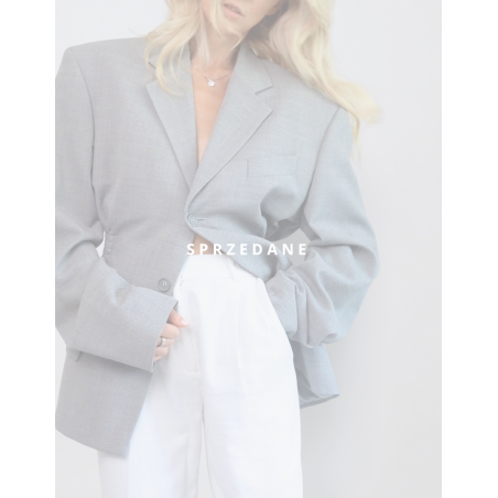 MINISM STUDIO I Upcycling: taliowana marynarka